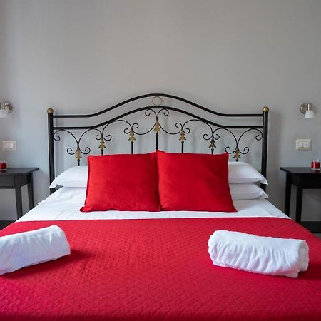 Vico 22 Rooms Napoli Exterior photo
