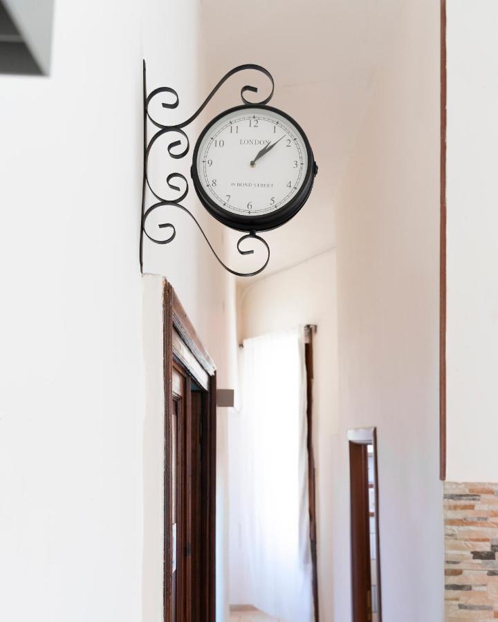 Vico 22 Rooms Napoli Exterior photo