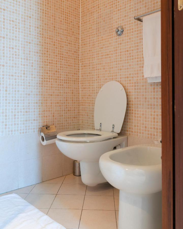 Vico 22 Rooms Napoli Exterior photo